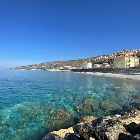 Casamarecetraro Apartman
